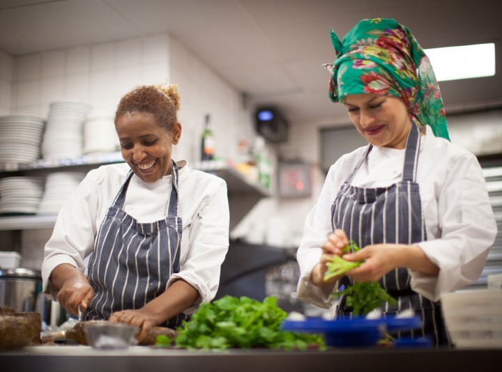 MaziCredits--Gercama---Zohreh-and-Azeb-in-the-Kitchen-1